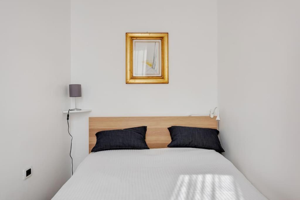 Easylife - Bello E Luminoso Flat In Zona Centrale Милано Екстериор снимка